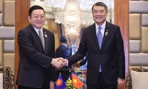 Tổng Thư ký ASEAN: Việt Nam mạnh, thịnh vượng sẽ đóng góp quan trọng cho tiến trình xây dựng Cộng đồng