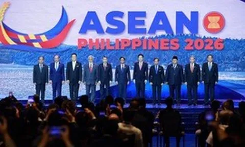 Thủ tướng Lê Minh Hưng bắt đầu các hoạt động tại Hội nghị Cấp cao ASEAN 48