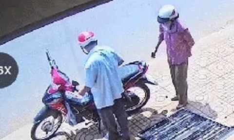 Cảnh chồng cởi áo giữa trưa nắng, lót yên xe cho vợ ngồi: Đoạn camera ở Đồng Nai đang gây bão