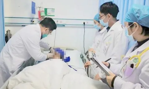Thiếu niên 15 tuổi "gan trắng xoá" vì thường xuyên ăn món khoái khẩu nhiều người mê
