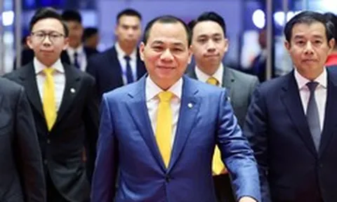 Chặng nước rút nghẹt thở: Vingroup và tỷ phú Phạm Nhật Vượng đồng loạt bứt phá, “dắt tay” chiếm lĩnh 2 ngôi đầu