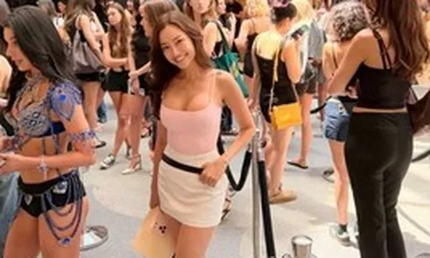 Trương Tri Trúc Diễm khoe ảnh trực tiếp casting Victoria’s Secret, quyết săn đôi cánh thiên thần ở tuổi 39