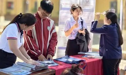 Hàng loạt trường đại học tăng học phí