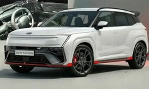Hyundai Tucson 2027 lộ nội thất: Vô lăng 4 chấu mới, màn 17 inch chiếm trọn táp-lô, dễ có một tính năng chỉ có trên xe Aston Martin
