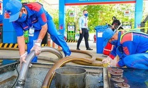 Xăng E10 sắp thay thế RON 95 trên toàn quốc, được kiểm soát chất lượng ra sao?