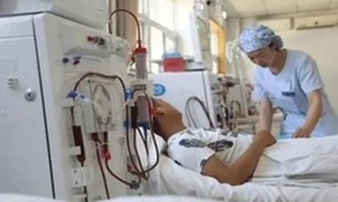 Người đàn ông mắc suy thận dù chăm tập thể dục, vợ bất lực: “Tôi khuyên mãi mà ông ấy vẫn làm việc này hơn 20 lần/tuần”