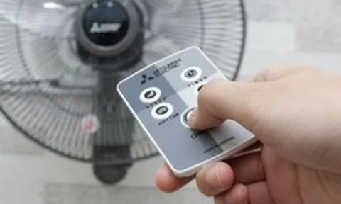 Rút phích cắm khi quạt vẫn đang chạy có sao không? Giật mình biết đáp án
