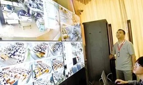 Nam sinh giỏi nhất tỉnh thi đại học lại nộp toàn bộ giấy trắng, camera hé lộ sự thật: "Em cố tình thi trượt", nhà trường lập tức vào cuộc