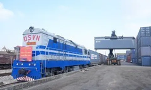 1.000 tấn hàng hóa Trung Quốc chỉ mất 7 ngày vượt 4.000 km ''đổ" về Đồng Nai bằng tuyến đường sắt xuyên biên giới mới