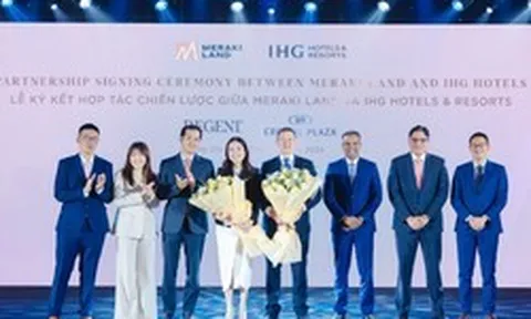 Ông trùm khách sạn 35 tỷ USD của Anh tăng tốc hiện diện tại phía Nam giữa sóng khách ngoại kỷ lục
