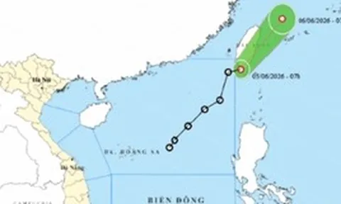 Tin mới nhất về áp thấp nhiệt đới và cảnh báo mưa lớn ở miền Bắc