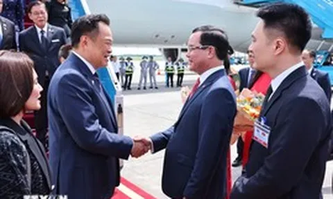Thủ tướng Thái Lan đến Hà Nội, bắt đầu thăm chính thức Việt Nam và dự AFF 2026