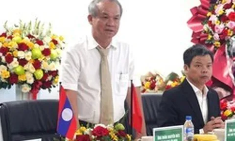 Thêm một đội bóng mang tên HAGL của Bầu Đức xuất hiện ở Lào