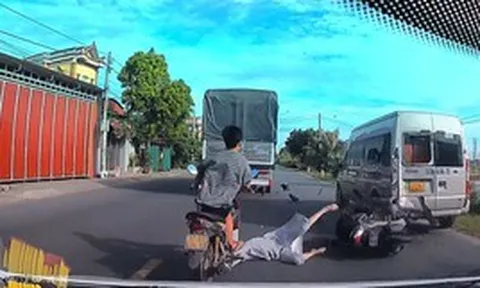 Tông vào xe khách đang đỗ ven Quốc lộ 39, đôi nam nữ tử nạn