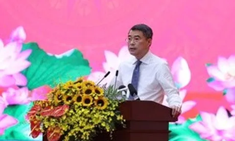 Thủ tướng Lê Minh Hưng: Đưa ngọn lửa thi đua trở thành sức mạnh hành động để tăng trưởng bền vững '2 con số'*
