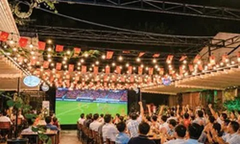 Bác sĩ ở TP.HCM cảnh báo những món ăn khiến cơ thể "trả giá" sau một đêm thức xem World Cup