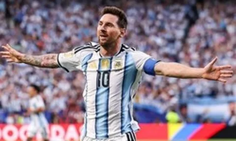 Messi ghi bàn tại 5 kỳ World Cup san bằng kỷ lục thế kỷ của Ronaldo
