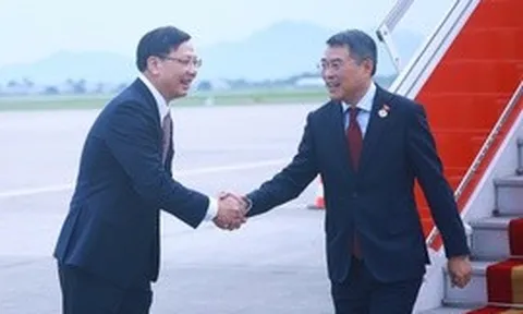 Thủ tướng Lê Minh Hưng về tới Hà Nội, kết thúc tốt đẹp chuyến công tác tại Nga