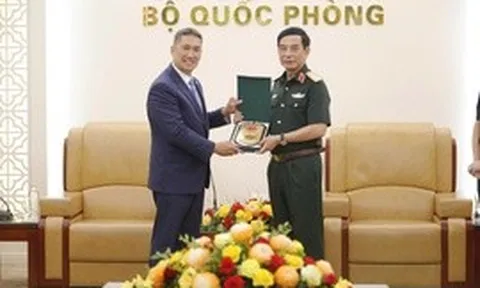 Đại tướng Phan Văn Giang tiếp Quyền Bộ trưởng Bộ Hải quân Hoa Kỳ