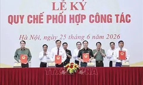 Chủ tịch Quốc hội chứng kiến ký quy chế phối hợp công tác quốc phòng, an ninh và đối ngoại