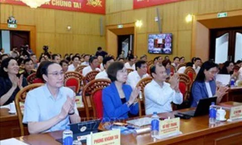 Hội nghị toàn quốc sơ kết công tác Tuyên giáo và Dân vận