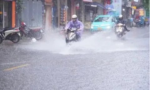 Dự báo thời tiết 2/7: Miền Bắc mưa như trút do ảnh hưởng của bão, cảnh báo thời tiết cực đoan