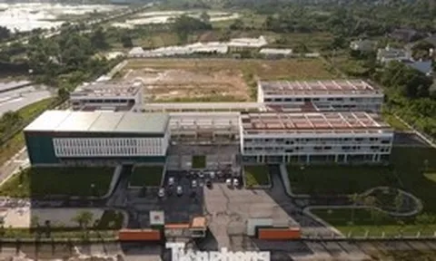 Hình ảnh Trường THPT chuyên Tuyên Quang- nơi 147 học sinh đạt điểm 10 môn Toán gây xôn xao dư luận