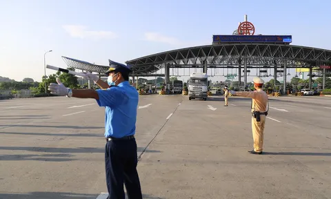 Hà Nội duy trì 22 chốt kiểm soát và thực hiện quét mã QR Code