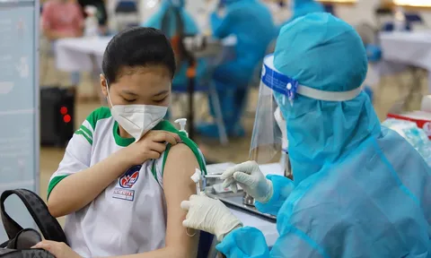 Cần chú ý khi đưa trẻ đi tiêm vắc xin ngừa Covid-19