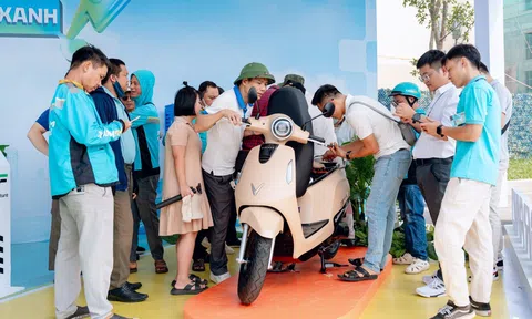 Đổi xe xăng lấy Limo Green ngay tại sự kiện “Ngày hội xanh” Hà Nội: Tài xế dịch vụ nhận gói hỗ trợ kép, giảm ngay 15 triệu đồng
