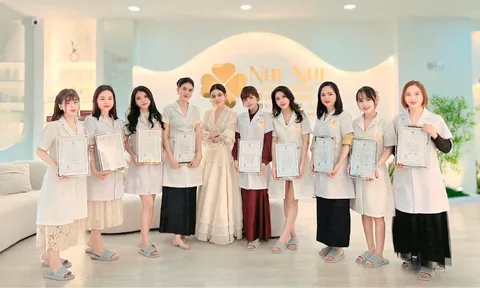“Truyền nghề bằng cả tâm – Câu chuyện đằng sau lớp học của Nhi Nhi Beauty”