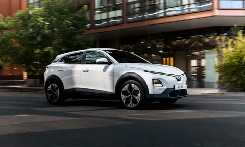 Chuyển từ xe xăng sang VinFast VF 6, chủ xe khẳng định: Đây là mẫu SUV đi du lịch gia đình quá hợp