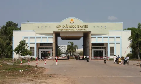 Tỉnh Kiên Giang công bố quyết định thành lập Khu kinh tế cửa khẩu Hà Tiên