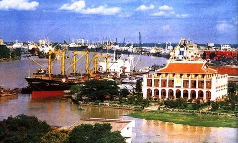 Kỷ niệm 110 năm ngày Bác Hồ ra đi tìm đường cứu nước (5/6/1911-5/6/2021): Đôi bàn tay và cuộc hành trình cứu nước vĩ đại