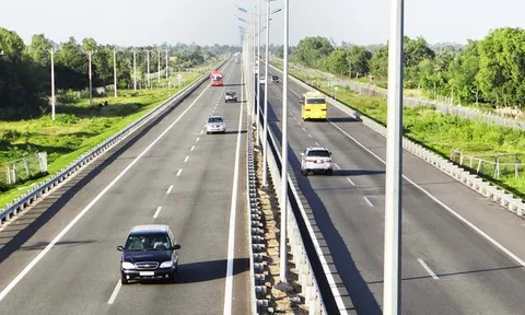 Gấp rút bàn giao mặt bằng cho các dự án cao tốc Bắc - Nam