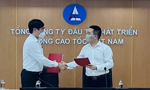 Tiếp nhận tổ chức đảng, đảng viên và tổ chức Đoàn Thanh niên CIPM về VEC