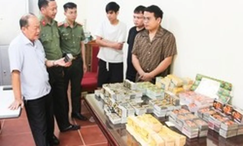 Khám xét nơi ở, địa điểm hoạt động của bộ đôi livestream Hoàng Văn Duẩn và Hoàng Văn Duy