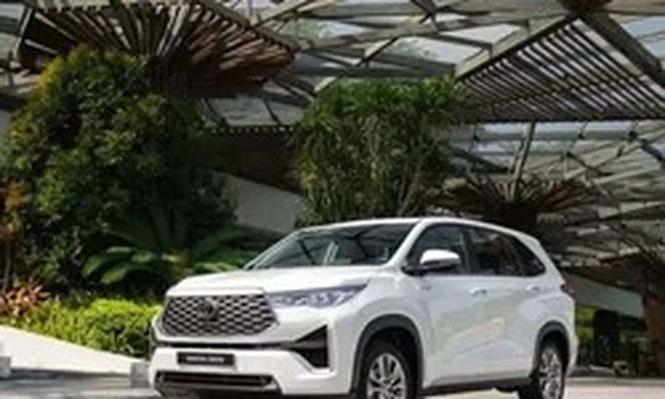 Doanh số ô tô Việt Nam tăng 15%, xe hybrid và nhập khẩu tiếp tục bứt phá