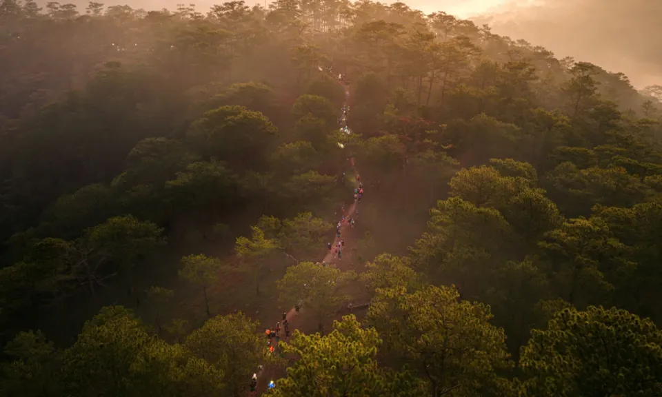 NHỮNG CHIẾN BINH GIỮA RỪNG GIÀ LANG BIANG